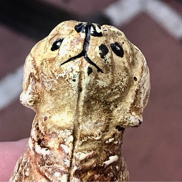 Vintage 1930s Cast Iron Tan Miniature Dog Figurine 2" Tall Paperweight Hubley? - Picture 4 of 12